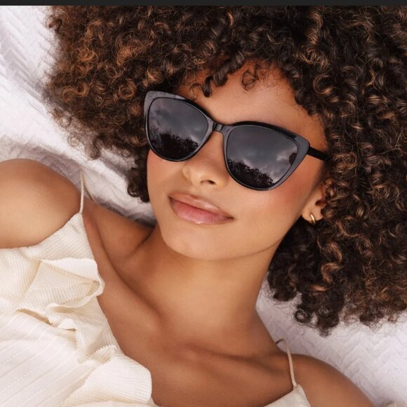 Rachel Zoe Cat Eye Large Lens Sunglasses - Picture 8 of 8